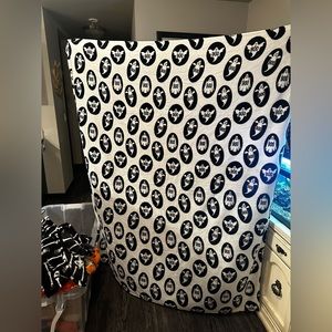 Halloween ghost blanket